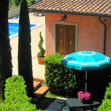Charmante Mit Privatem Garten By Interhome Daire Lamporecchio